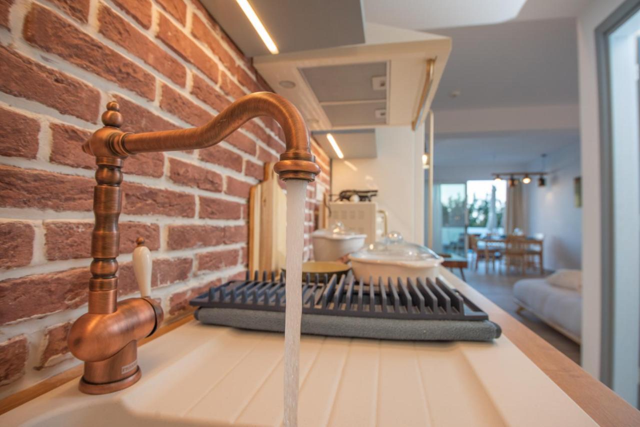 Ammos Lux Apartments Crete Agios Nikolaos  Bagian luar foto