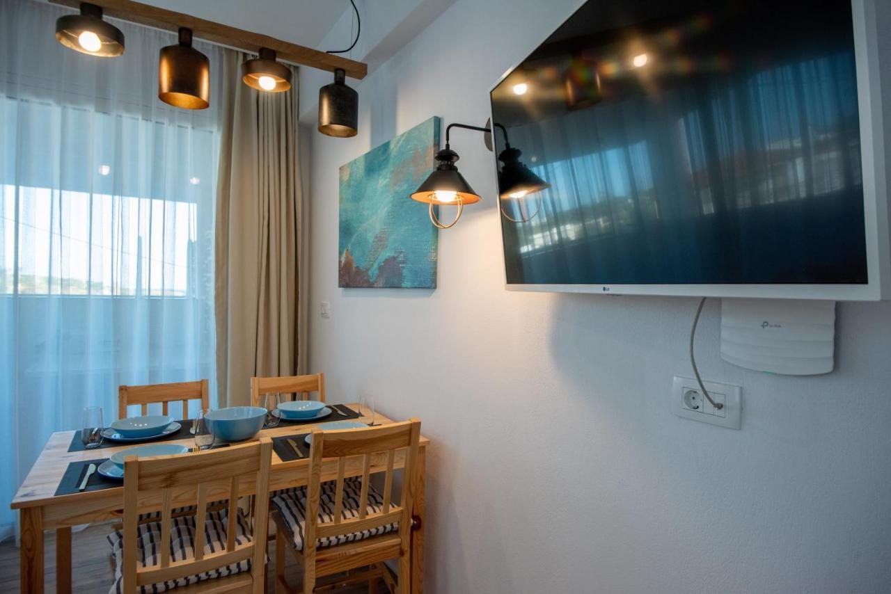 Ammos Lux Apartments Crete Agios Nikolaos  Bagian luar foto