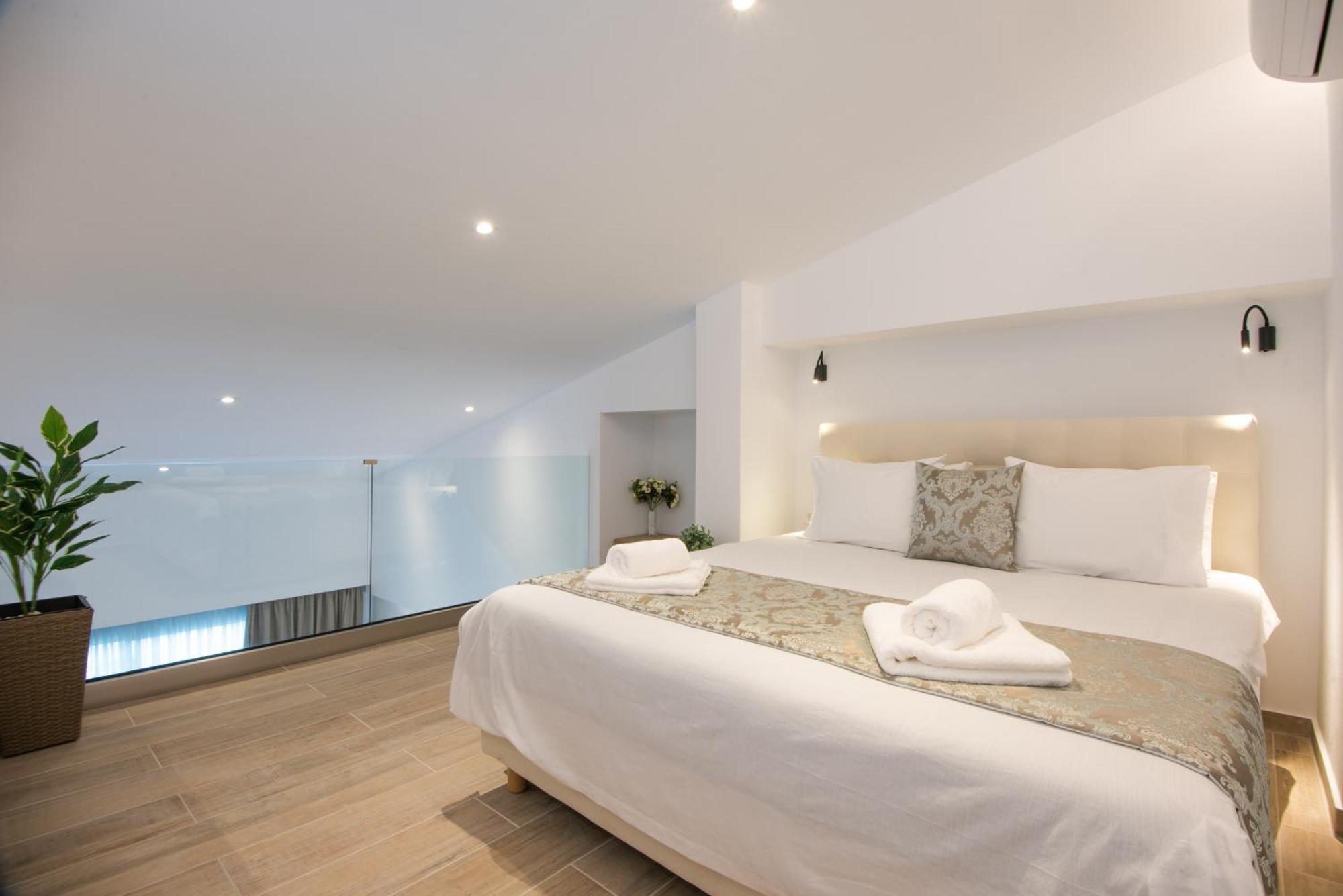 Ammos Lux Apartments Crete Agios Nikolaos  Bagian luar foto