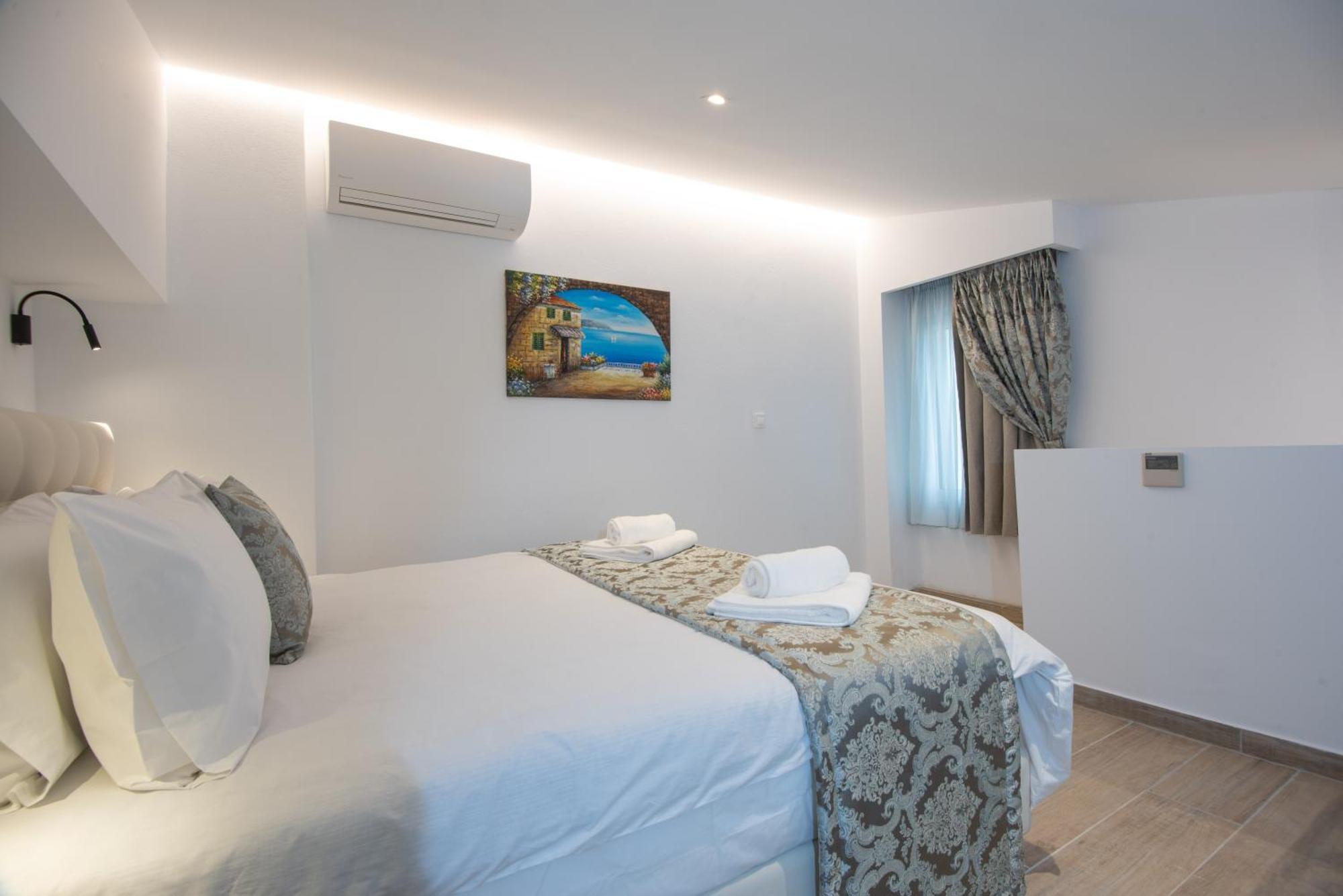 Ammos Lux Apartments Crete Agios Nikolaos  Bagian luar foto