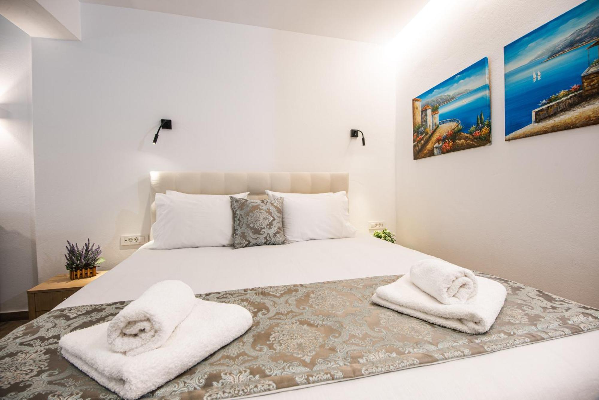 Ammos Lux Apartments Crete Agios Nikolaos  Bagian luar foto